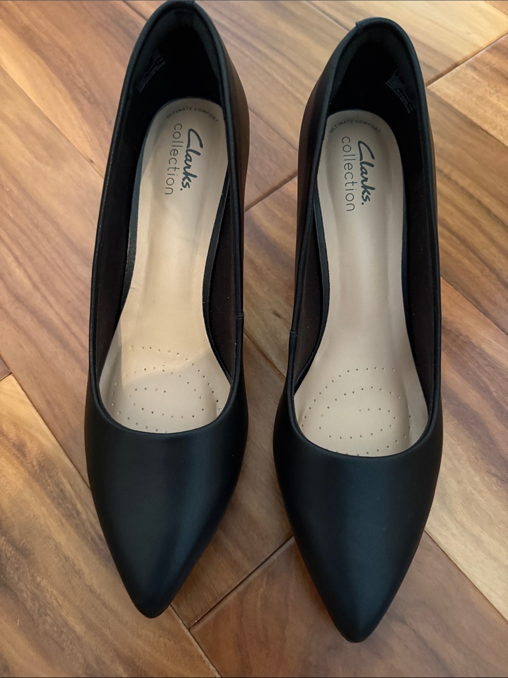 Clarks Black Pointed-Toe Women's Pumps Wide Width